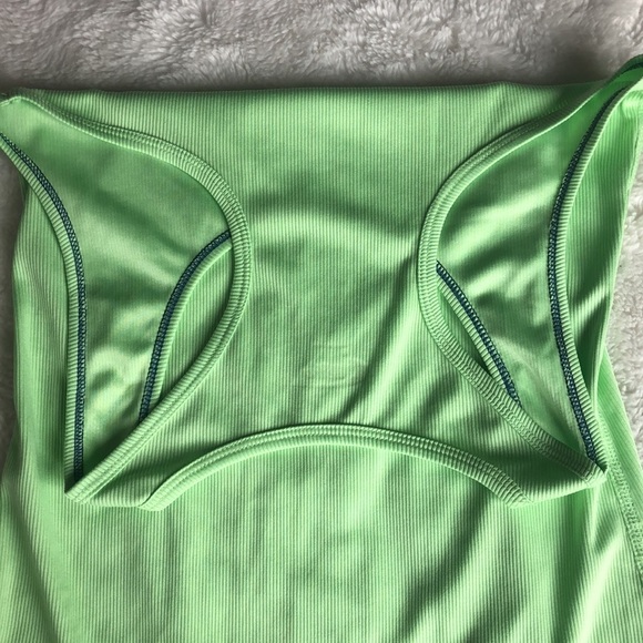 MTA Sport Green Tank‎ Top - Picture 3 of 5